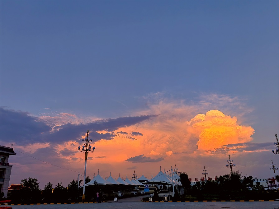 1729669813404732.jpeg 图一 NG视讯斑斓云彩 智能化治理办公室 杨宇蒙.jpg