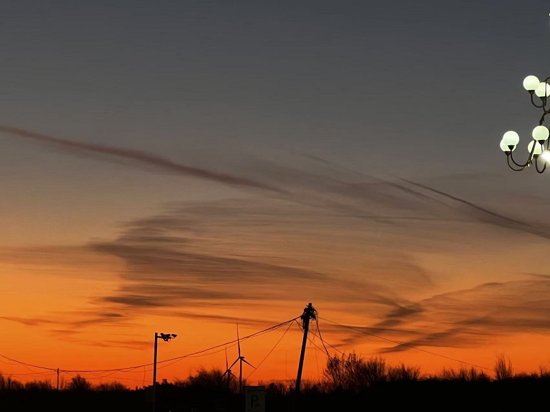 1729669832374291.jpeg 图二 NG视讯晚霞 智能化治理办公室 张贵轩.jpg