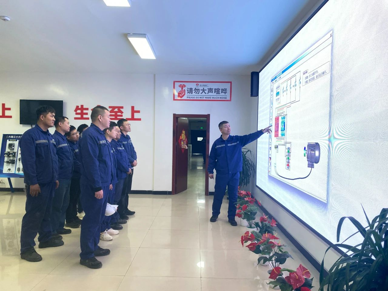 1733878990643651.jpeg 3.jpg