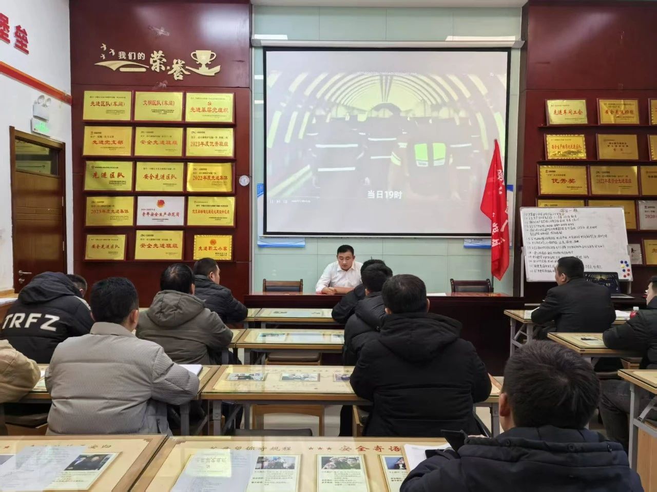 1739492335701751.jpeg 1.jpg