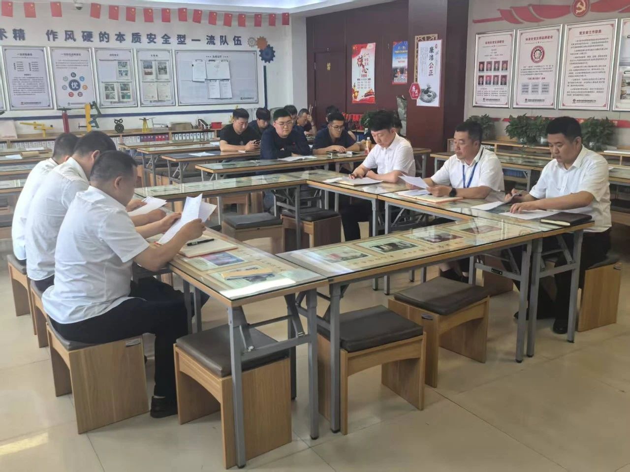 1752539202377917.jpeg 1.jpg