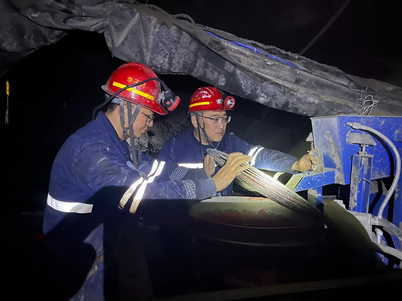 1757033684510644.jpeg 2.jpg