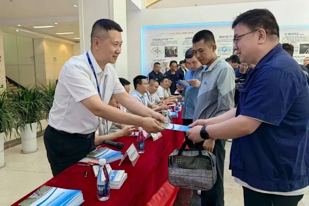 1757981123870807.jpeg 2.jpg