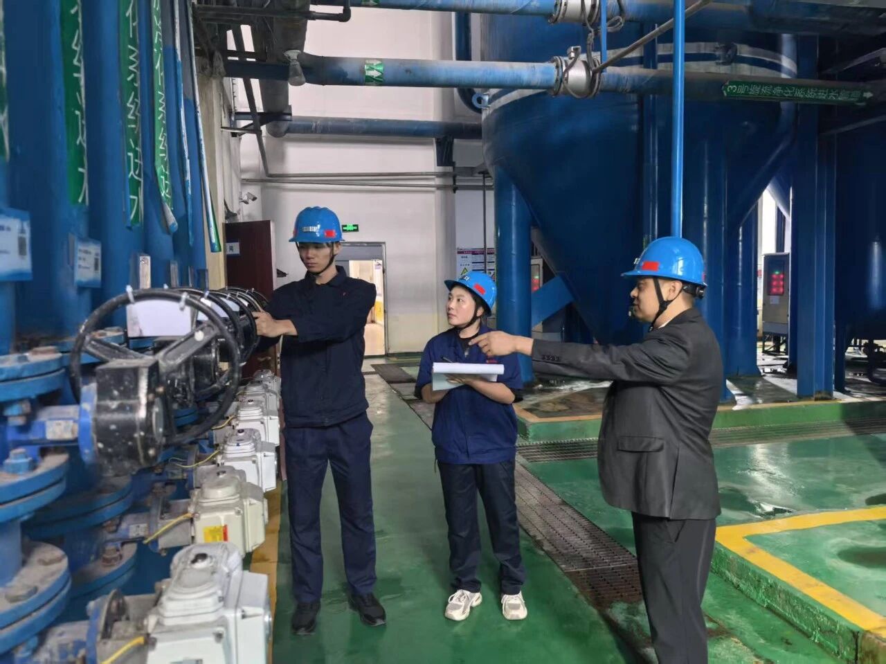 1758931553283056.jpeg 2.jpg