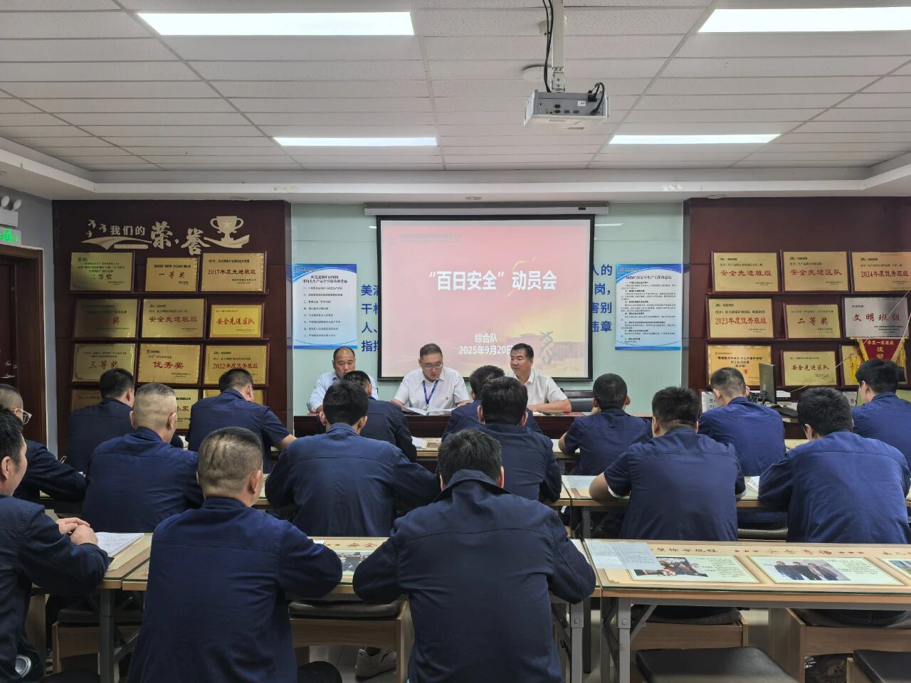 1759103897755976.jpeg 1.jpg