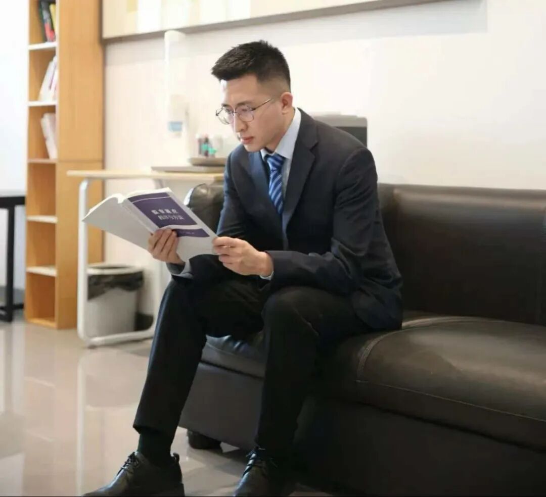 1762737824183232.jpeg 1.jpg