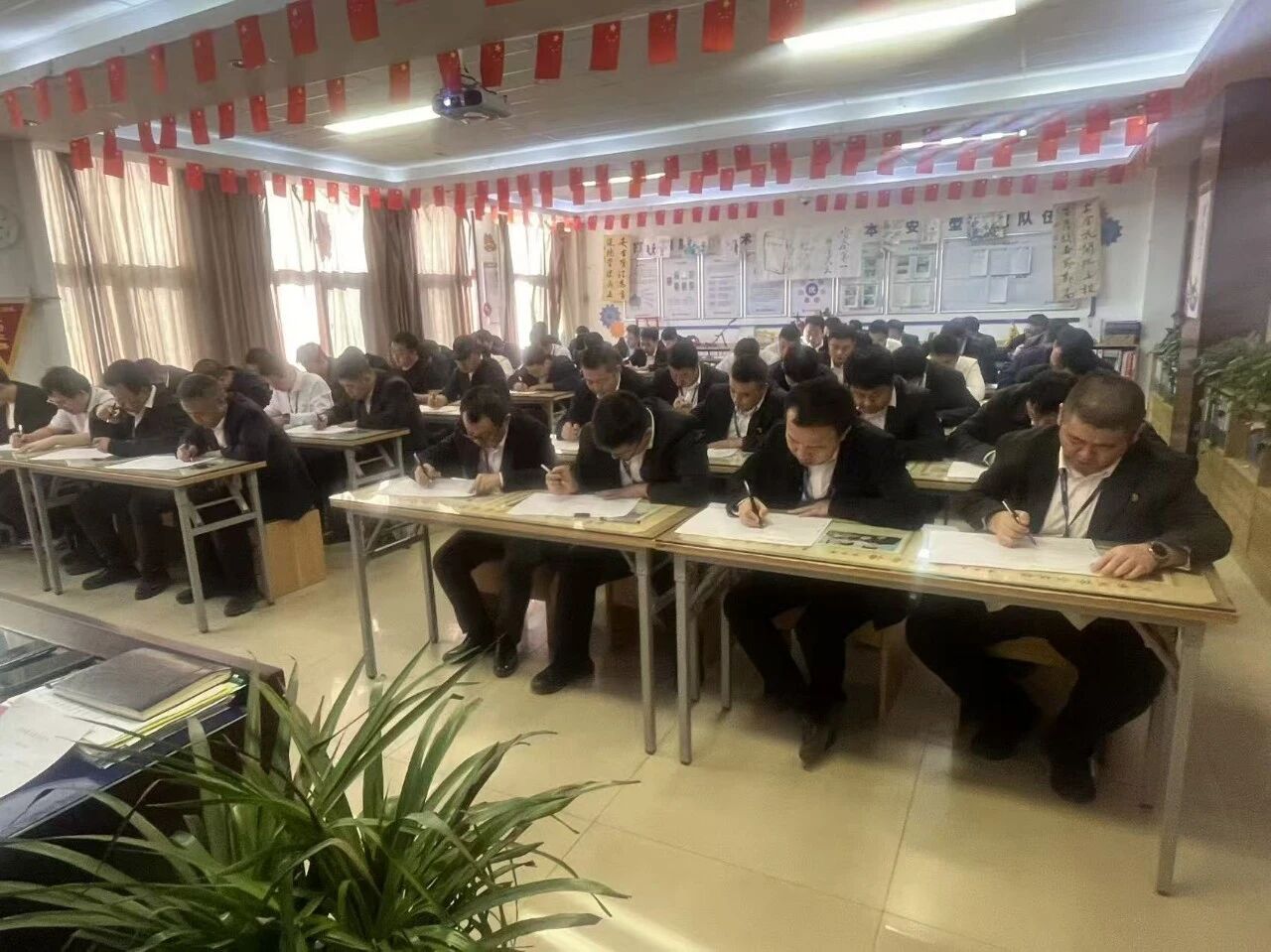 1763014946257940.jpeg 2.jpg